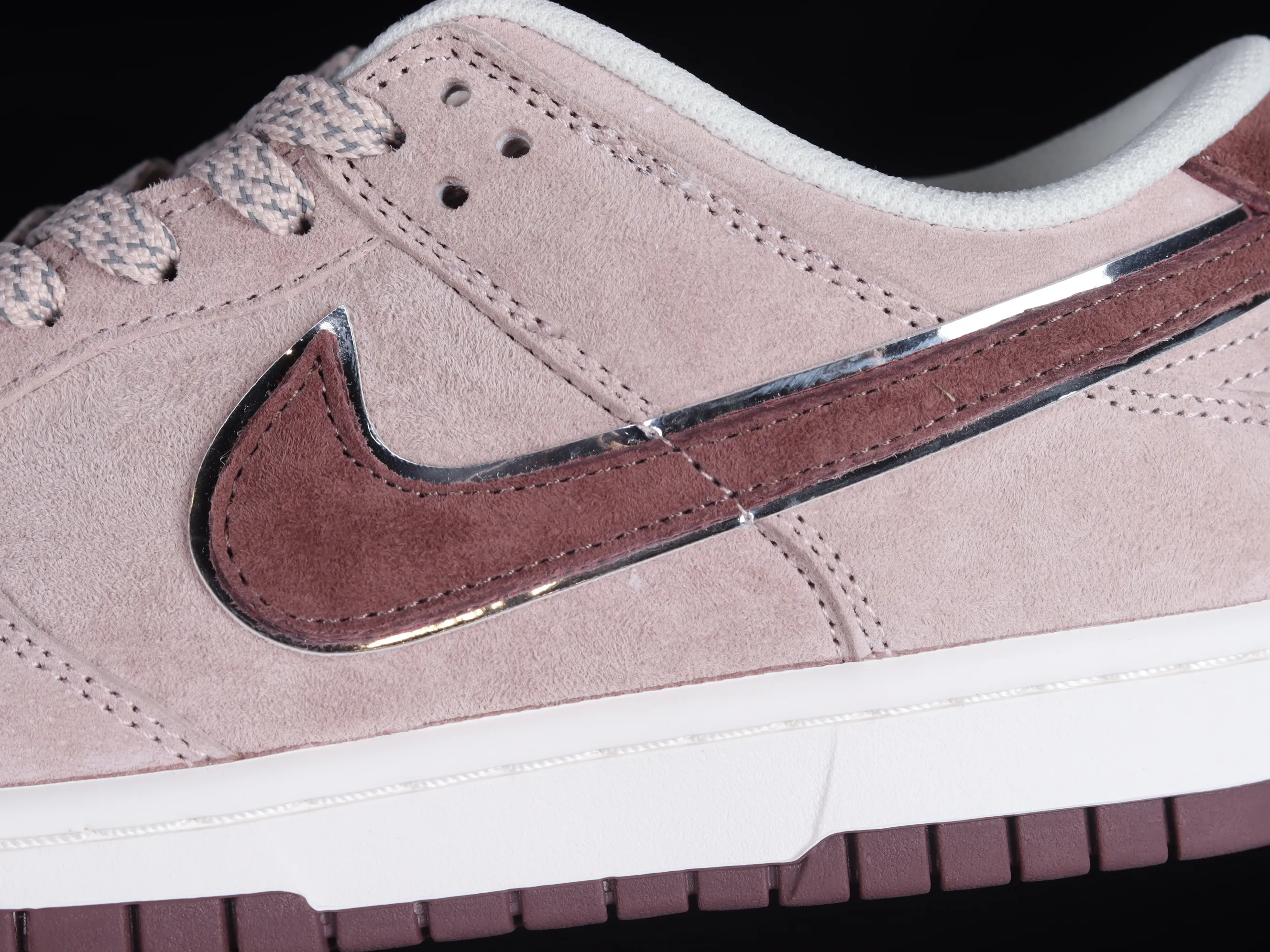 All Categories Nk SB Dunk Series Nk SB Dunk Low Low-top sneakers Otomo Katsuhiro x Nk SB Dunk Low "Steamboy OST" Creative customization collaboration Otomo Katsuhiro co-branded SB low-top sports casual sneakers ST1391-206